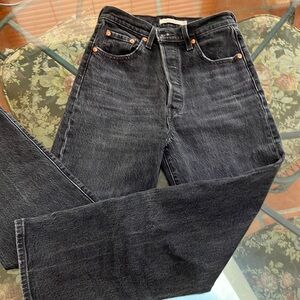 LEVIS RIBCAGE straight jeans. Excellent condition